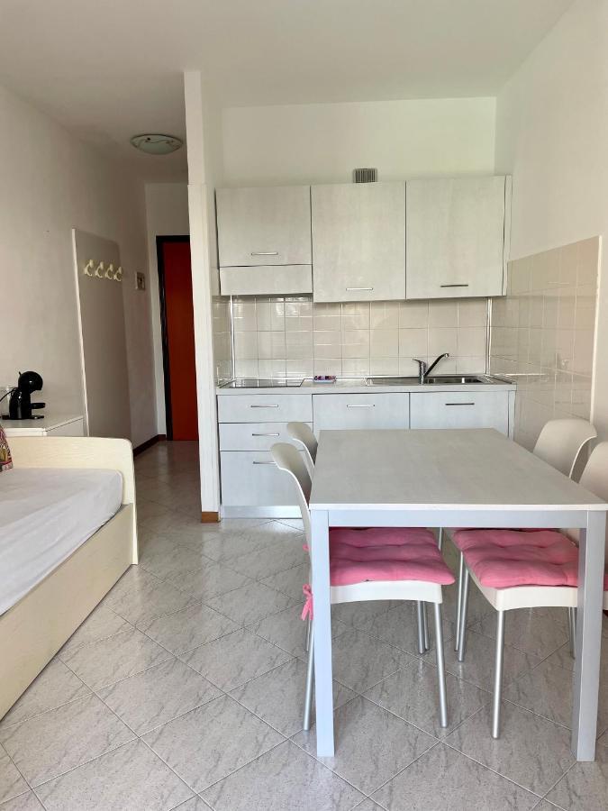 Residence La Duna Lignano Sabbiadoro Eksteriør billede