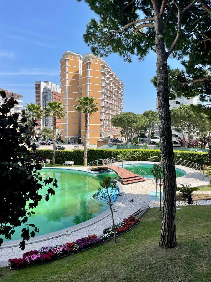 Residence La Duna Lignano Sabbiadoro Eksteriør billede